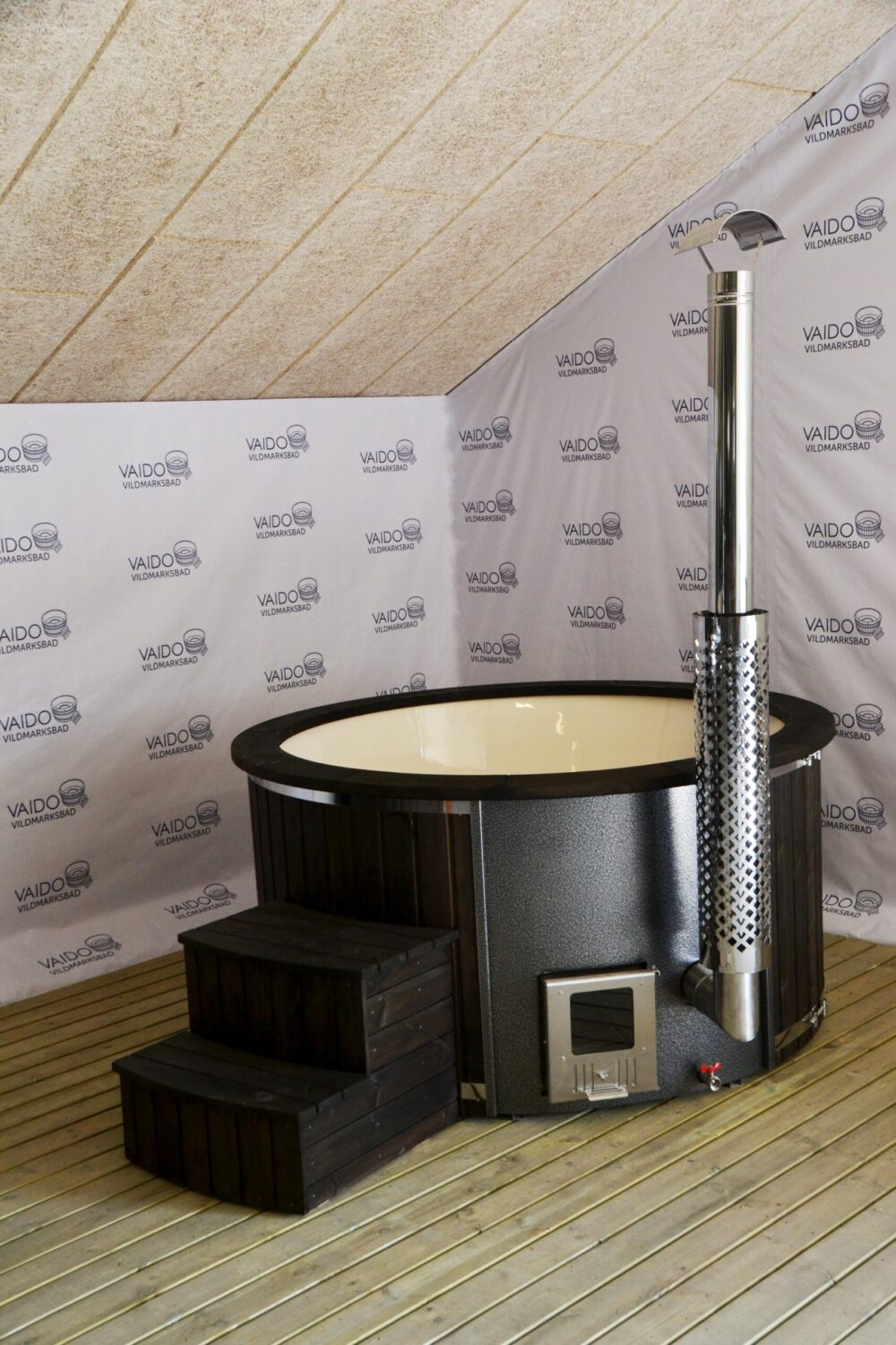 Glasfiber model med trækant (Ø200) - Image 3